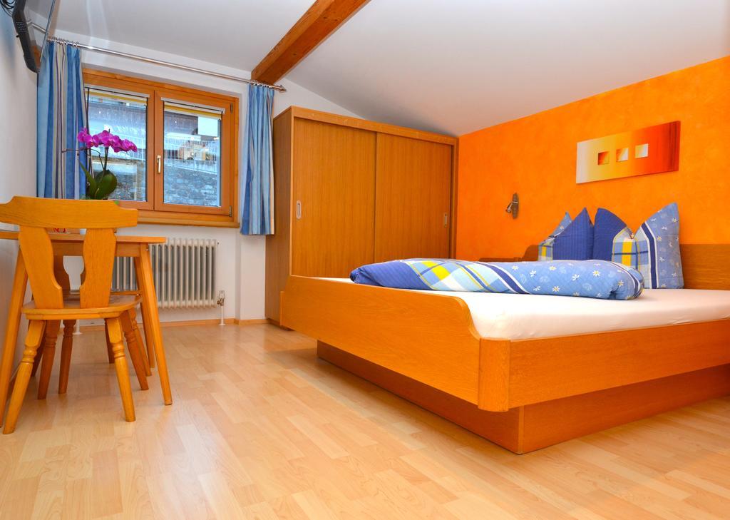 Double Room,338748376:JPEG
